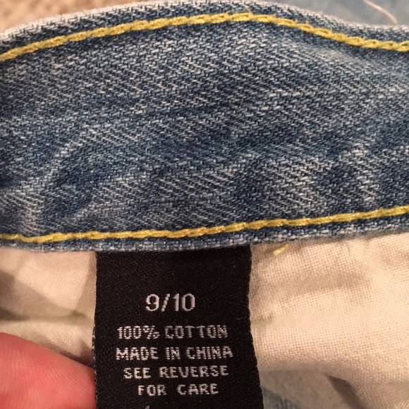 Capris - Picture 4 of 4